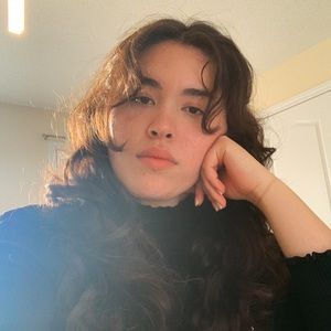 Meet your Posher, Andrea